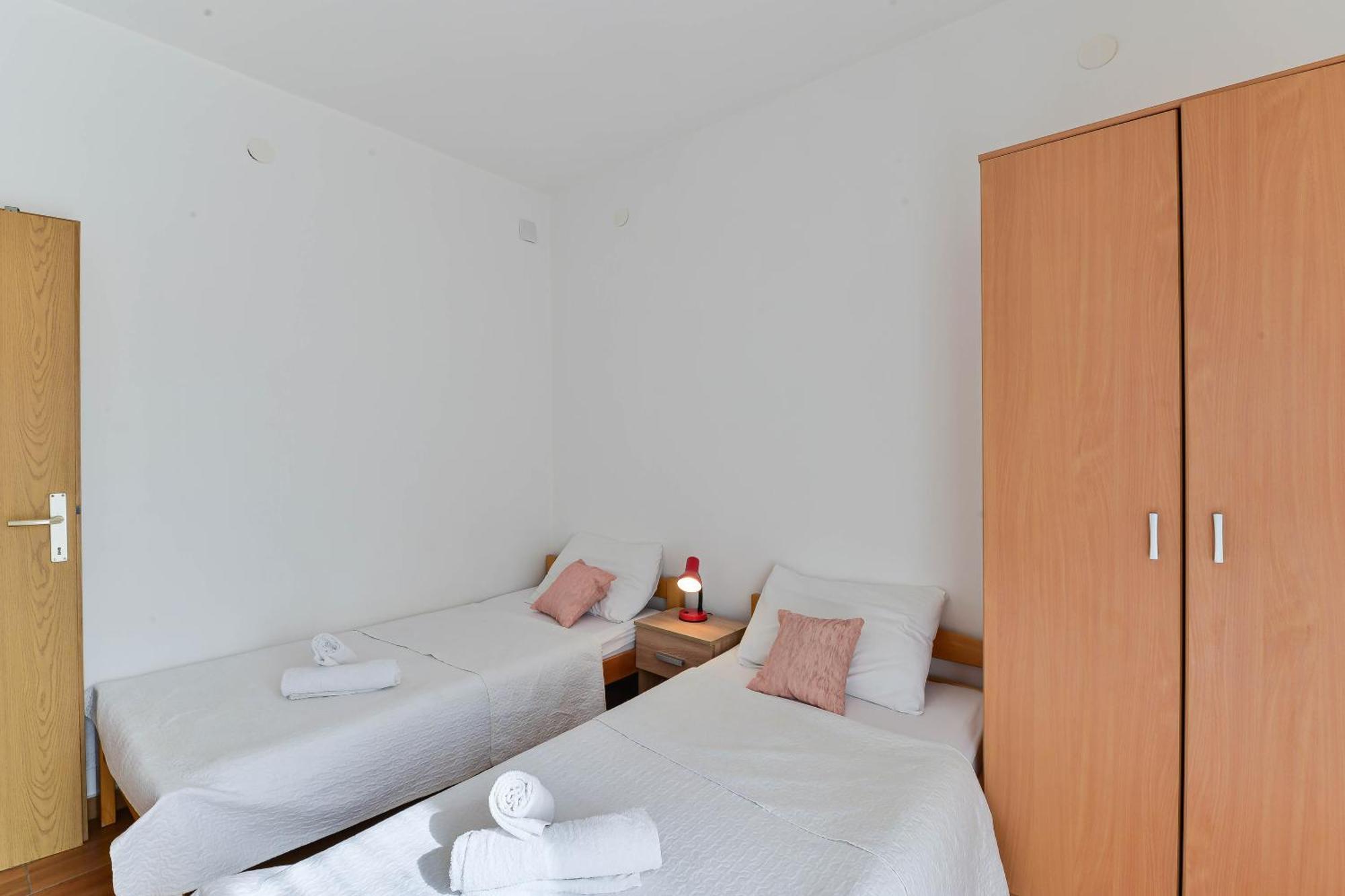 Apartments Citrus Turanj Exterior photo
