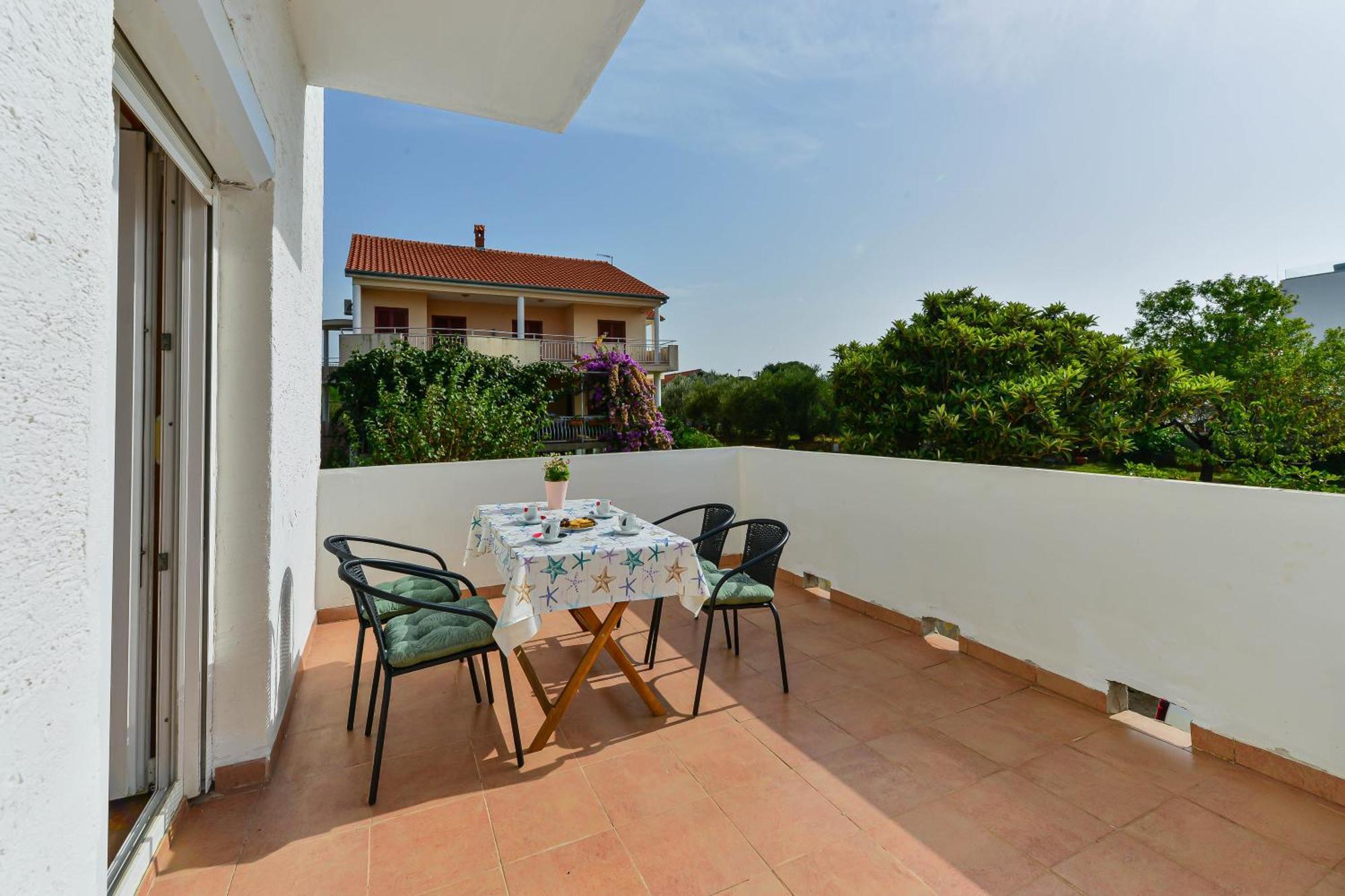 Apartments Citrus Turanj Exterior photo