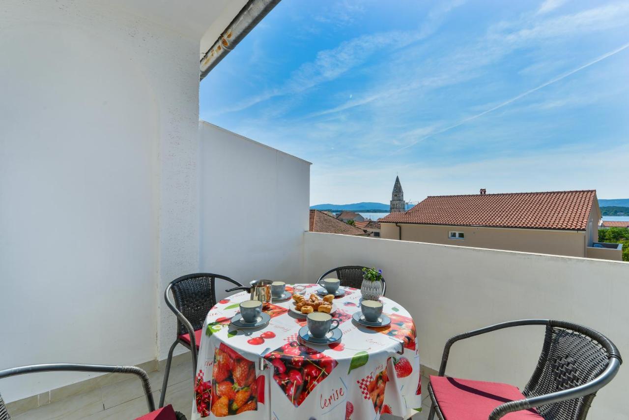 Apartments Citrus Turanj Exterior photo