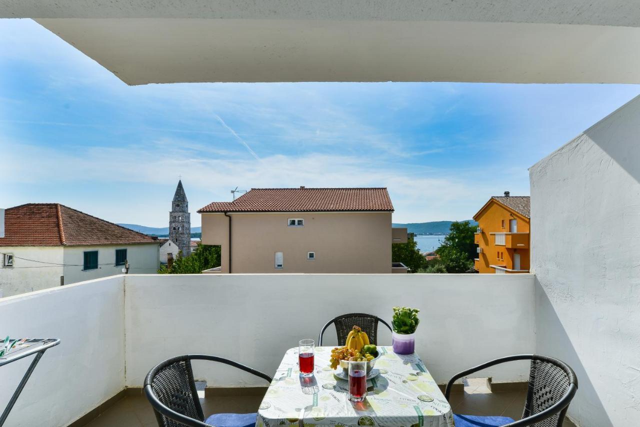 Apartments Citrus Turanj Exterior photo